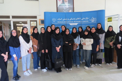 بازدید دانشجویان رشته های میکروبیولوژی و علوم زیستی دانشگاه آزاد واحد کرج از مرکز ملی ذخایر ژنتیکی و زیستی ایران