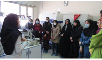دانشجویان رشته میکروبیولوژی دانشگاه الزهرا از مرکز ملی ذخایر ژنتیکی و زیستی ایران بازدید کردند