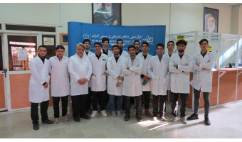 دانشجویان علوم زیستی دانشگاه قم از مرکز ملی ذخایر ژنتیکی و زیستی ایران بازدید کردند